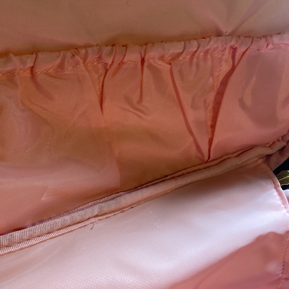 Victoria’s Secret  Bra Travel Case - Picture 6 of 7